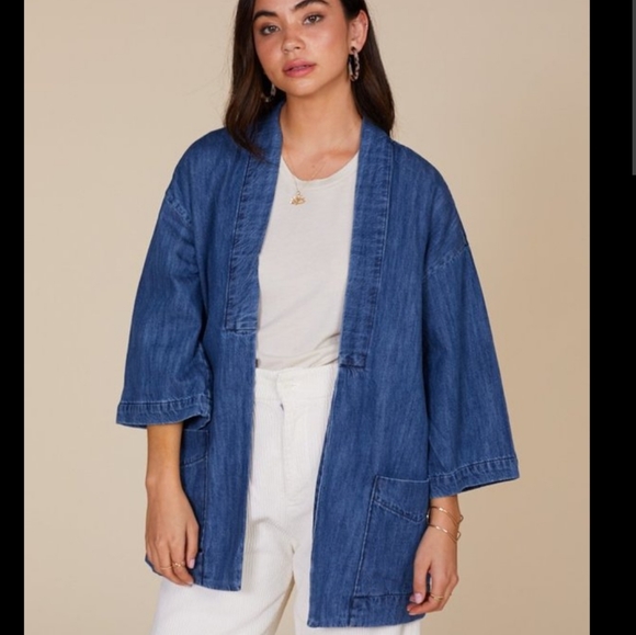 Levi's Jackets & Blazers - 🚨FINAL PRICE🚨Levis Annice Kimono Blue Wash Jacket✨NO OFFERS